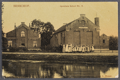 18478 Gezicht op de Openbare Lagere School No. 2 te Benschop.